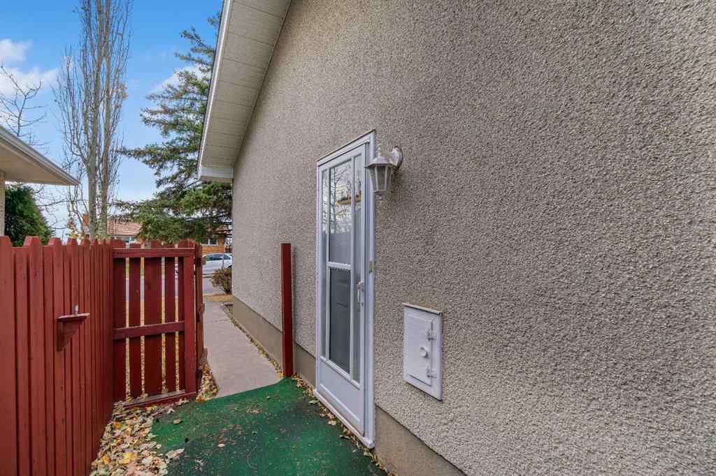 MLS® A2269394 - 832 Raynard Crescent SE in Albert Park/Radisson Heights Calgary, Residential