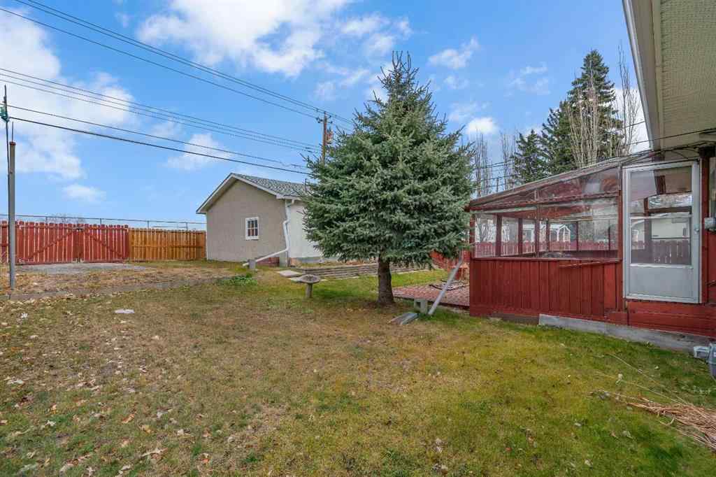 MLS® A2269394 - 832 Raynard Crescent SE in Albert Park/Radisson Heights Calgary, Residential
