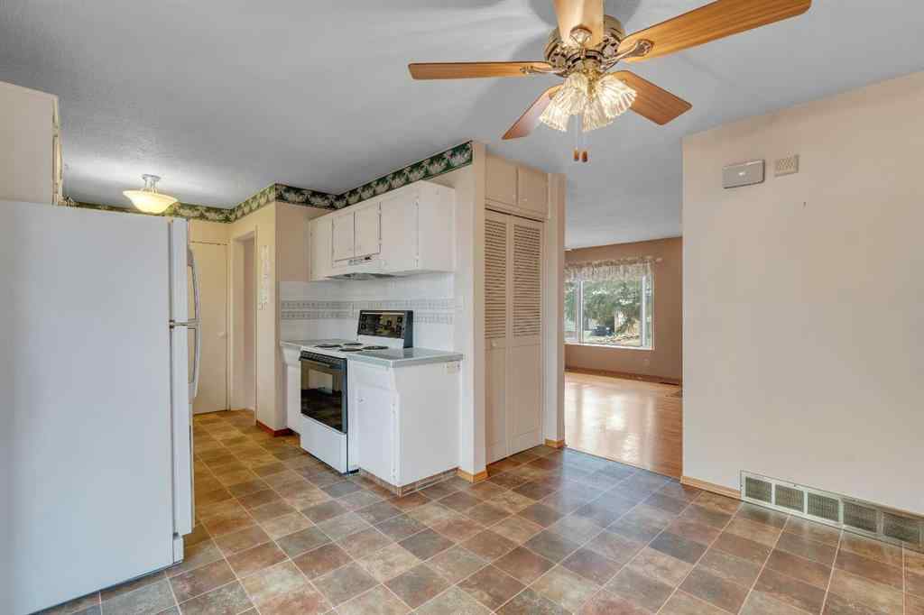 MLS® A2269394 - 832 Raynard Crescent SE in Albert Park/Radisson Heights Calgary, Residential