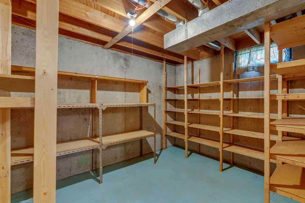 MLS® A2269394 - 832 Raynard Crescent SE in Albert Park/Radisson Heights Calgary, Residential