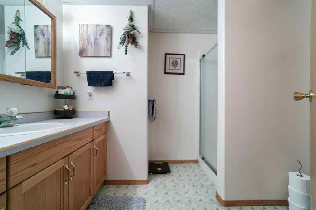 MLS&reg; # A2269396 - 4718 47a Avenue  in NONE Killam, Residential Open Houses