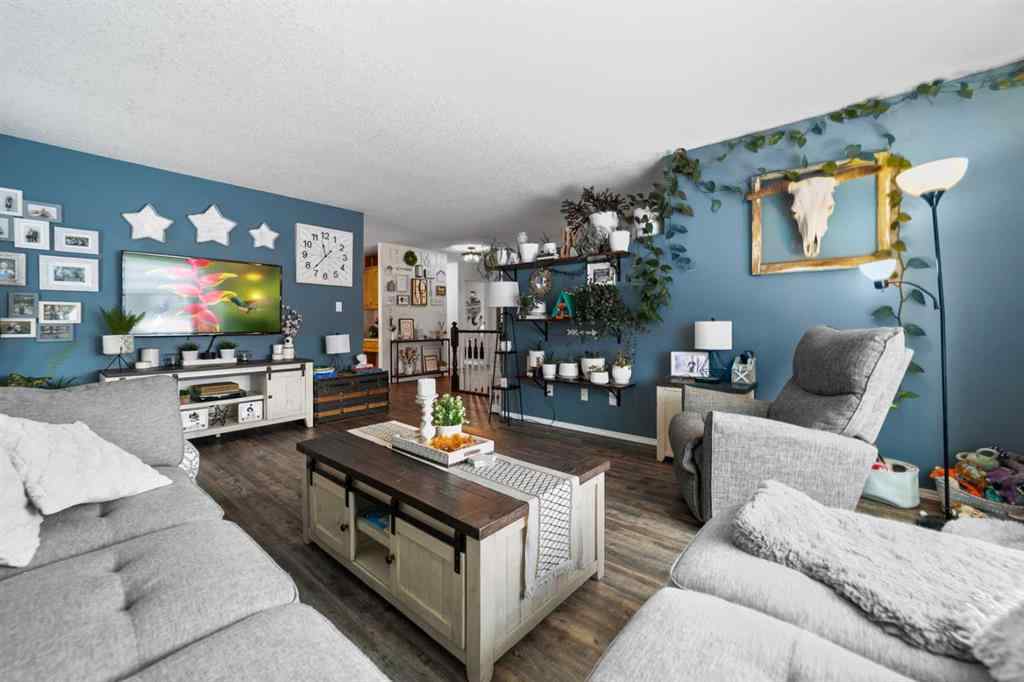 MLS&reg; # A2269396 - 4718 47a Avenue  in NONE Killam, Residential Open Houses