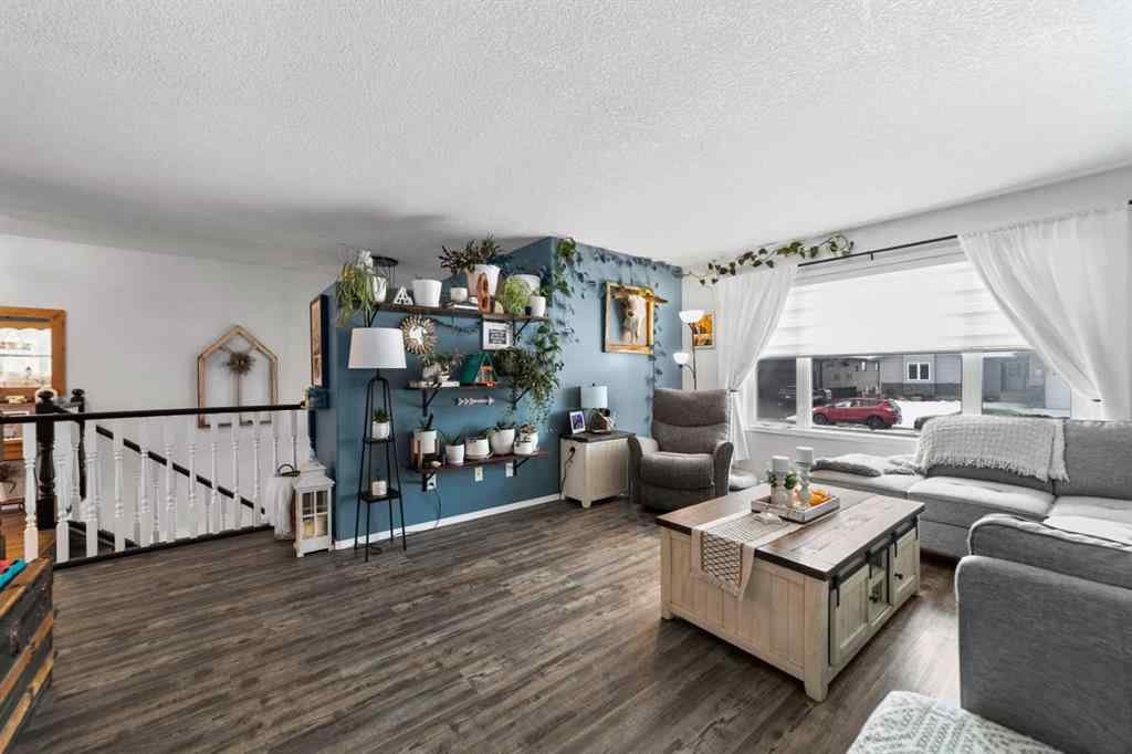 MLS&reg; # A2269396 - 4718 47a Avenue  in NONE Killam, Residential Open Houses