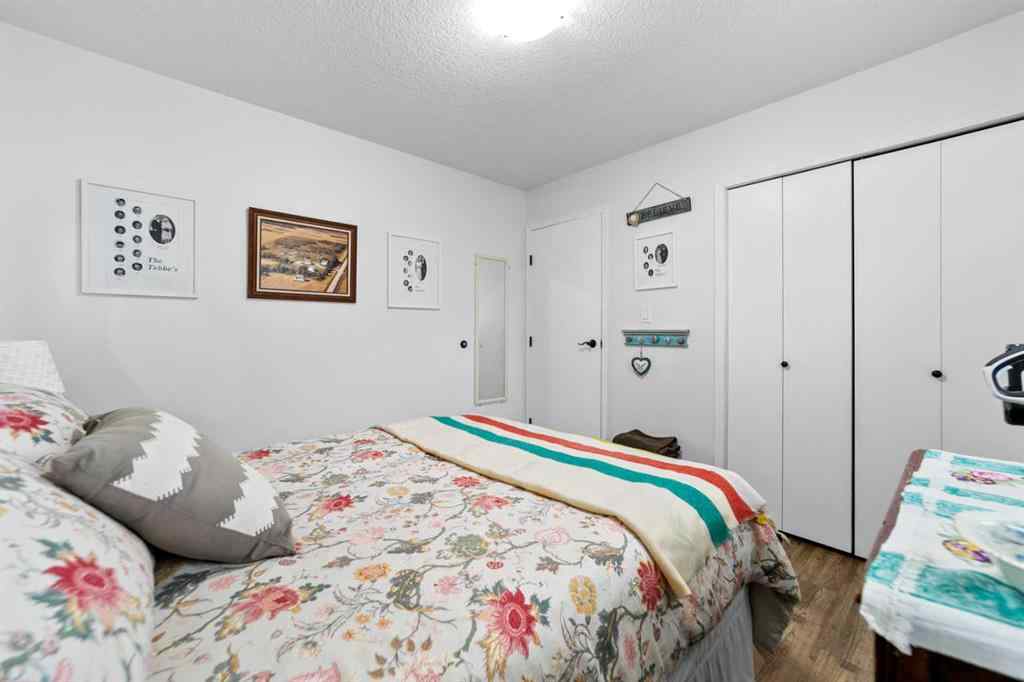 MLS&reg; # A2269396 - 4718 47a Avenue  in NONE Killam, Residential Open Houses