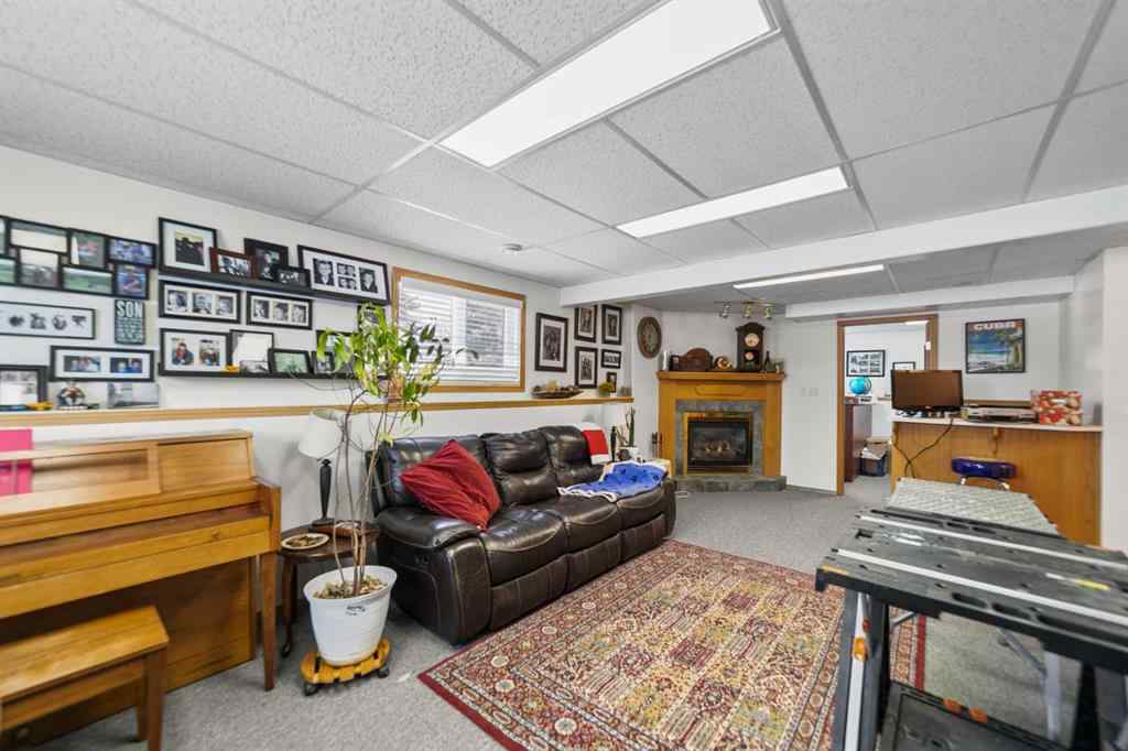 MLS&reg; # A2269396 - 4718 47a Avenue  in NONE Killam, Residential Open Houses