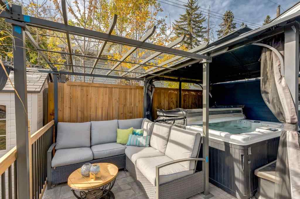 MLS® A2269400 - 5 Sydney Drive SW in Southwood Calgary, Residential