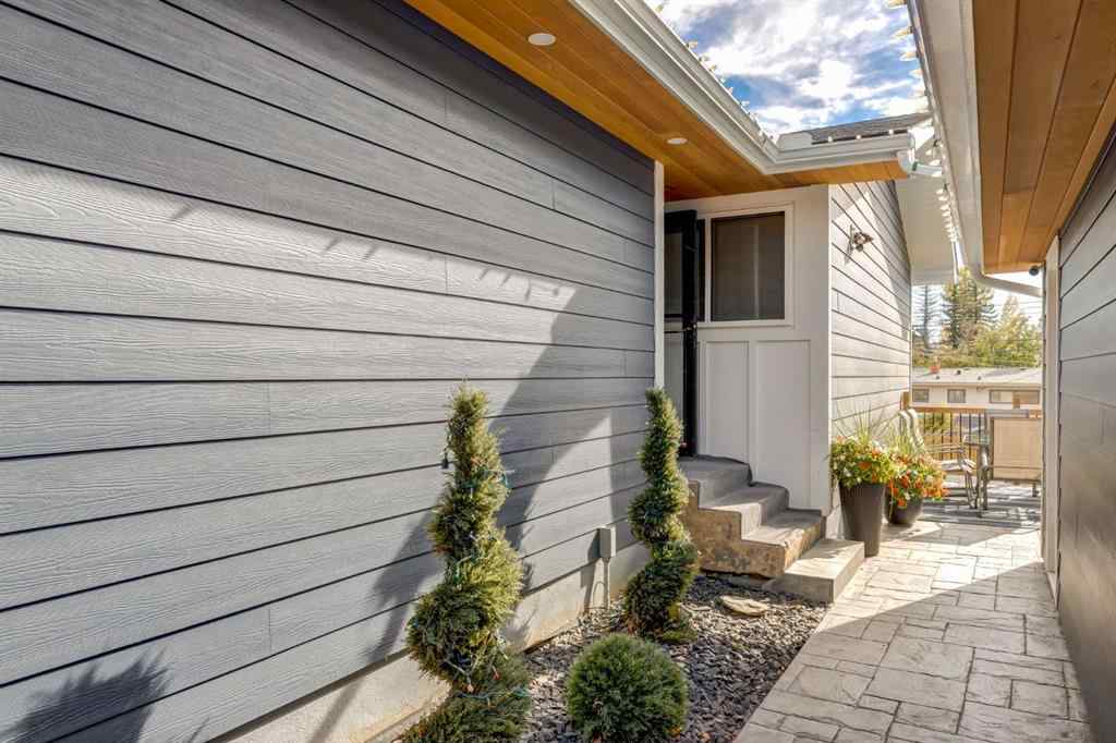 MLS® A2269400 - 5 Sydney Drive SW in Southwood Calgary, Residential
