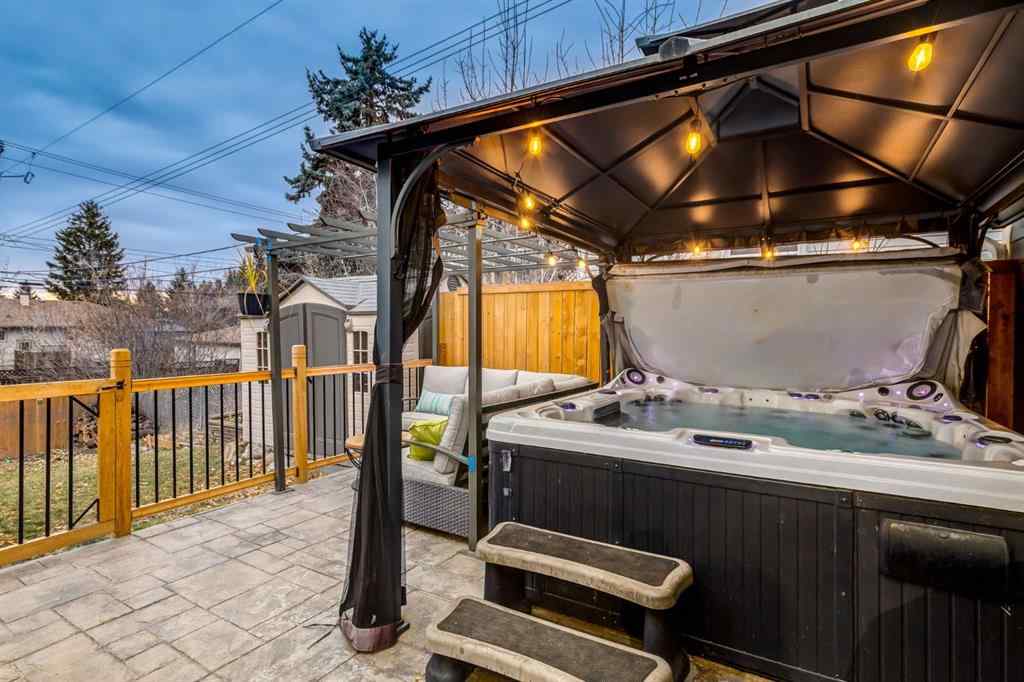 MLS® A2269400 - 5 Sydney Drive SW in Southwood Calgary, Residential