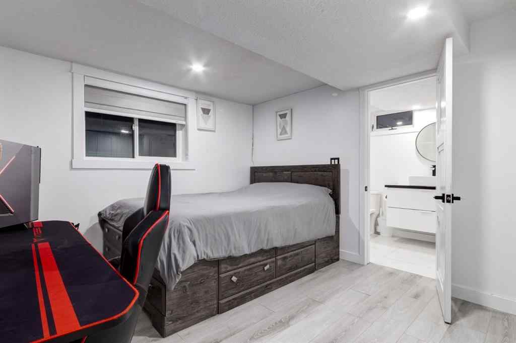 MLS® A2269400 - 5 Sydney Drive SW in Southwood Calgary, Residential