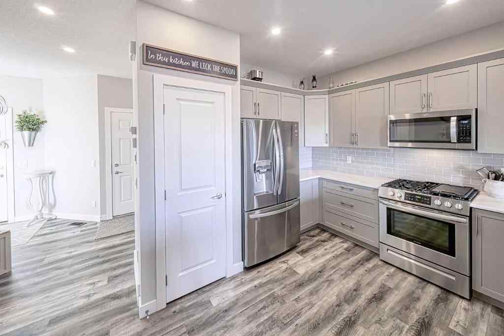 MLS&reg; # A2269411 - 852 Hampshire Crescent NE in Hampton Hills High River, Residential Open Houses