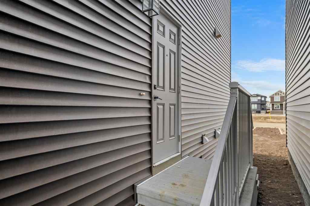 MLS® A2269413 - 487 Hotchkiss Manor SE in Hotchkiss Calgary, Residential