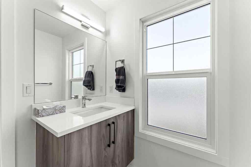 MLS® A2269428 - 125 South Shore View  in South Shores Chestermere, Residential