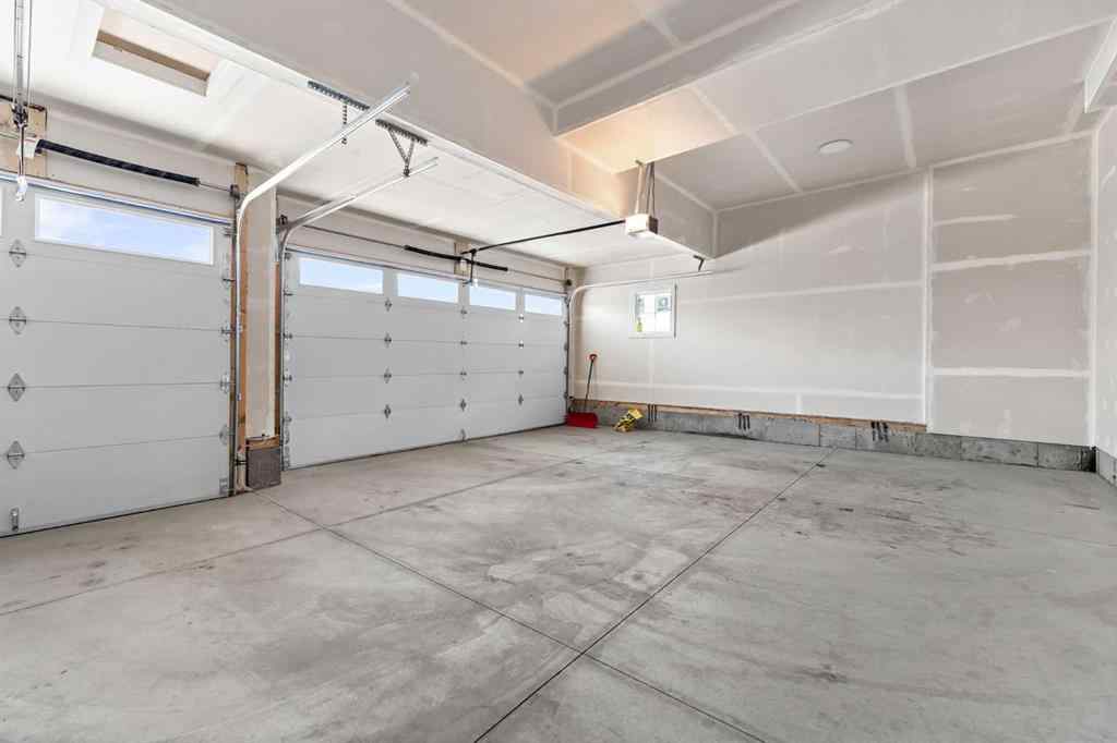 MLS® A2269428 - 125 South Shore View  in South Shores Chestermere, Residential