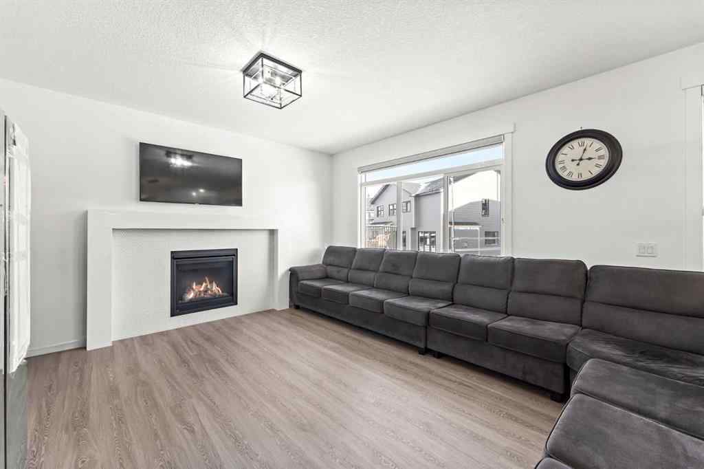 MLS® A2269428 - 125 South Shore View  in South Shores Chestermere, Residential