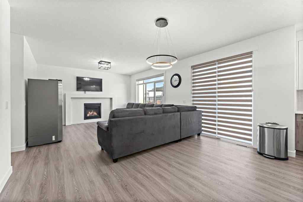 MLS® A2269428 - 125 South Shore View  in South Shores Chestermere, Residential