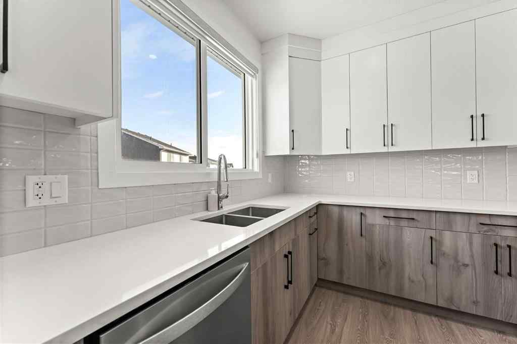 MLS® A2269428 - 125 South Shore View  in South Shores Chestermere, Residential