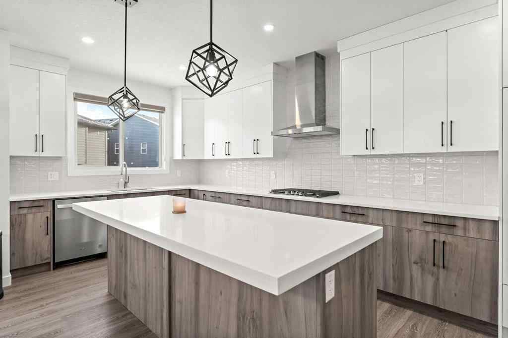 MLS® A2269428 - 125 South Shore View  in South Shores Chestermere, Residential