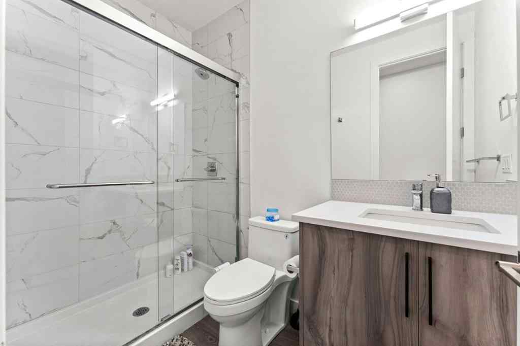 MLS® A2269428 - 125 South Shore View  in South Shores Chestermere, Residential