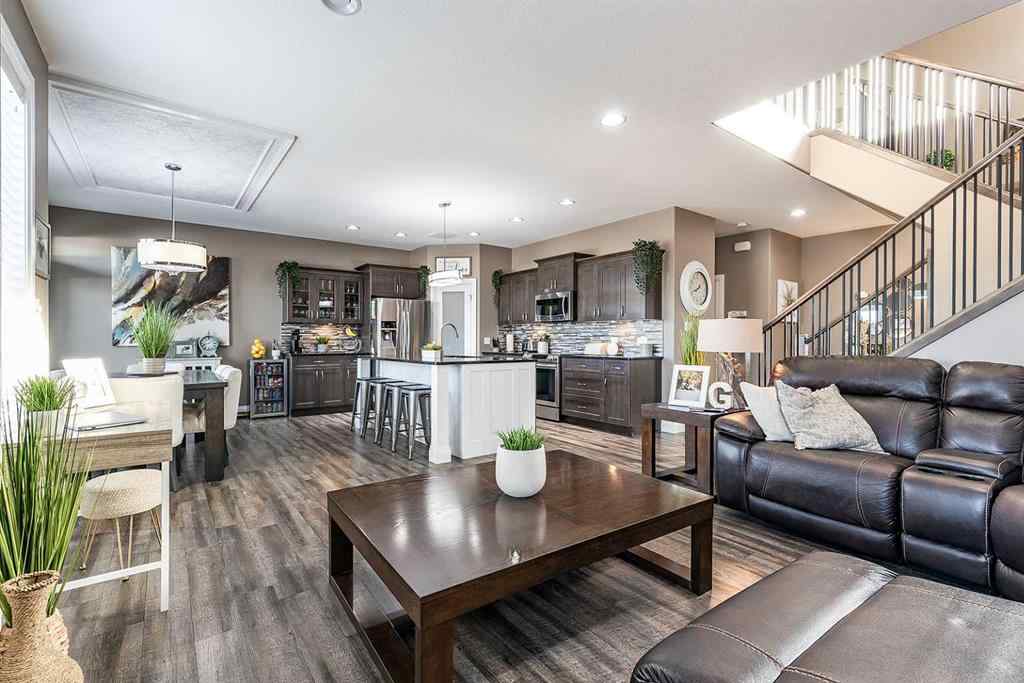 MLS&reg; # A2269429 - 46 Sterling Link SE in SE Southridge Medicine Hat, Residential Open Houses