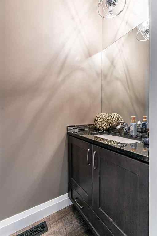 MLS&reg; # A2269429 - 46 Sterling Link SE in SE Southridge Medicine Hat, Residential Open Houses