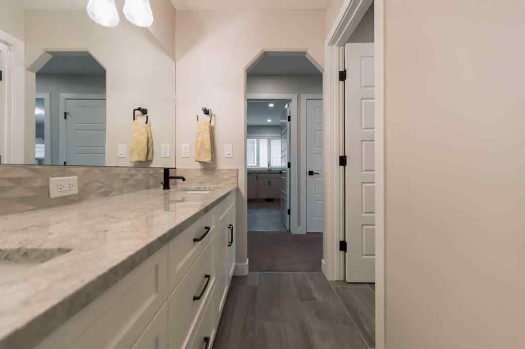 MLS&reg; # A2269451 - 1704 Sixmile View S in Southgate Lethbridge, Residential Open Houses