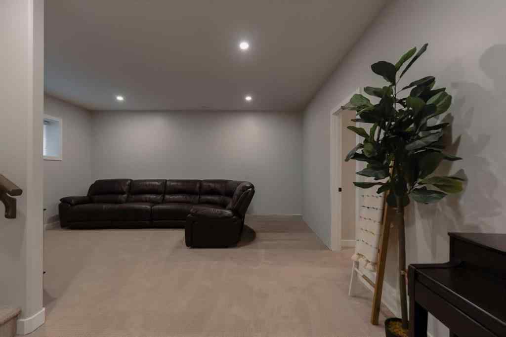 MLS&reg; # A2269451 - 1704 Sixmile View S in Southgate Lethbridge, Residential Open Houses