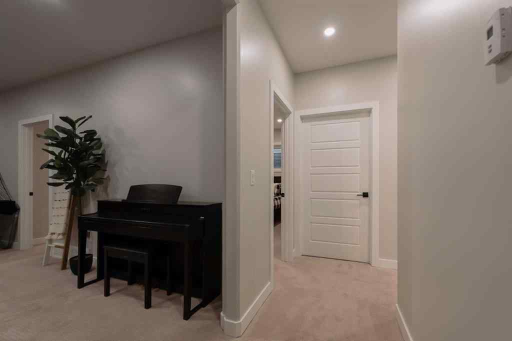 MLS&reg; # A2269451 - 1704 Sixmile View S in Southgate Lethbridge, Residential Open Houses