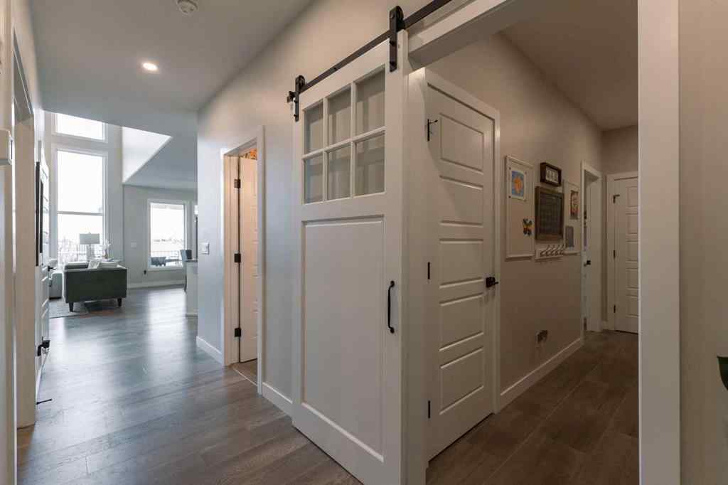 MLS&reg; # A2269451 - 1704 Sixmile View S in Southgate Lethbridge, Residential Open Houses