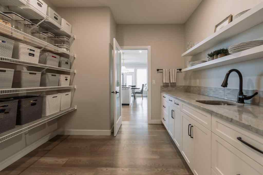 MLS&reg; # A2269451 - 1704 Sixmile View S in Southgate Lethbridge, Residential Open Houses