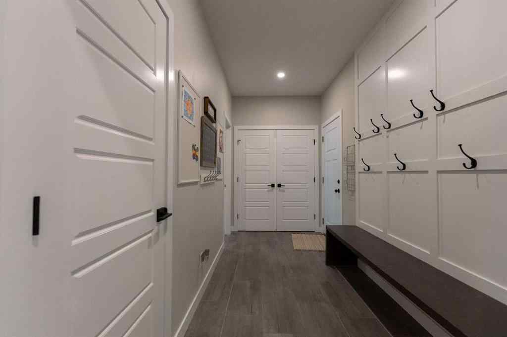 MLS&reg; # A2269451 - 1704 Sixmile View S in Southgate Lethbridge, Residential Open Houses