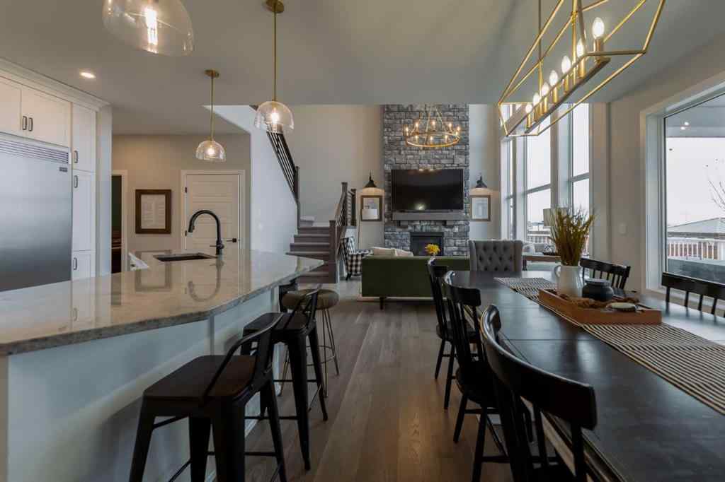 MLS&reg; # A2269451 - 1704 Sixmile View S in Southgate Lethbridge, Residential Open Houses