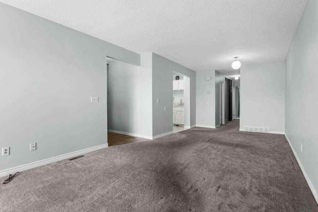 MLS&reg; # A2269452 - Unit #105 3500 Varsity Drive NW in Varsity Calgary, Residential Open Houses