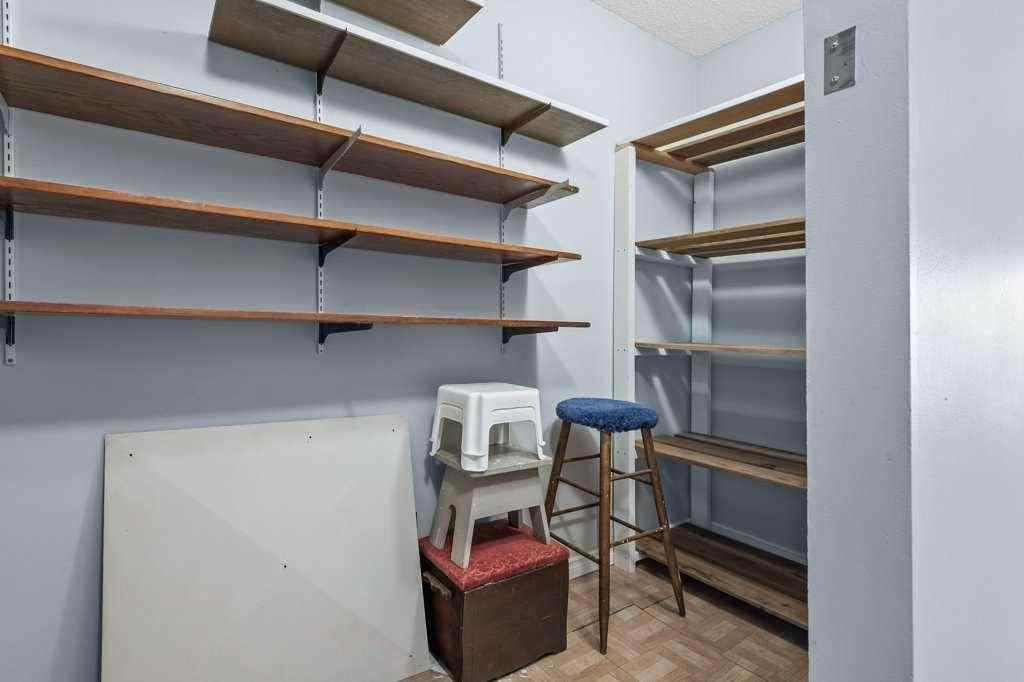 MLS&reg; # A2269452 - Unit #105 3500 Varsity Drive NW in Varsity Calgary, Residential Open Houses