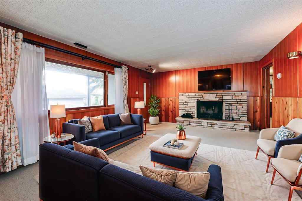 MLS® A2269461 - 1731 12 Avenue NW in Hounsfield Heights/Briar Hill Calgary, Residential