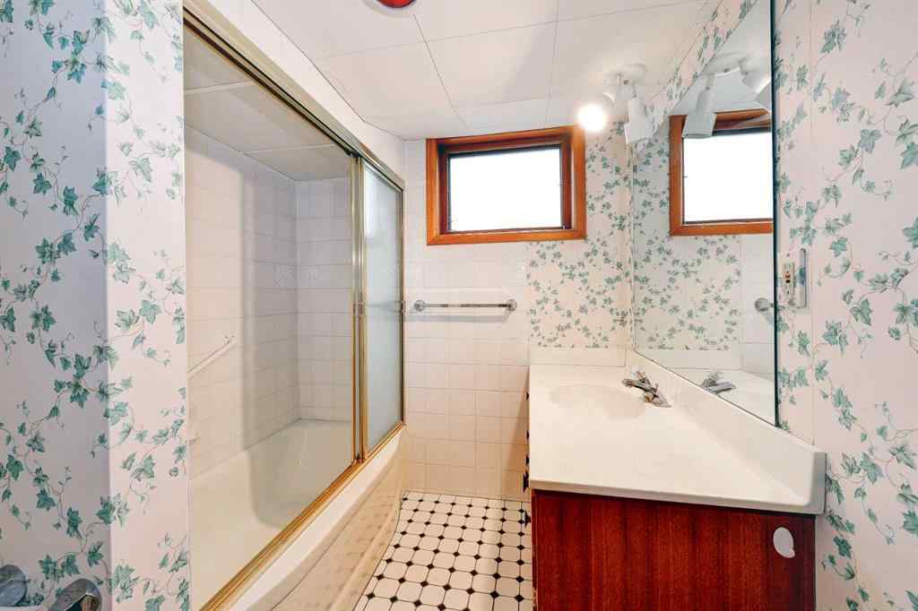 MLS® A2269461 - 1731 12 Avenue NW in Hounsfield Heights/Briar Hill Calgary, Residential