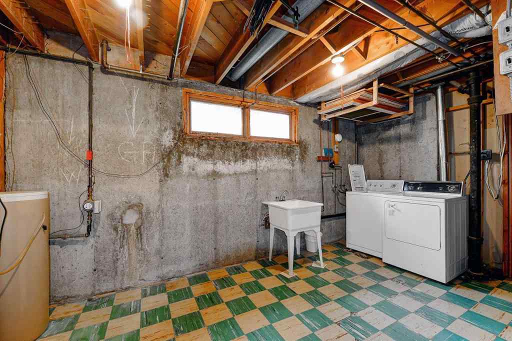 MLS® A2269461 - 1731 12 Avenue NW in Hounsfield Heights/Briar Hill Calgary, Residential