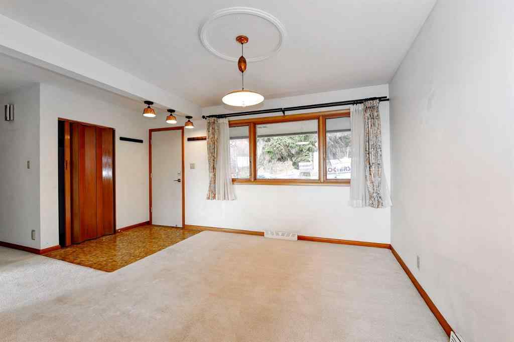 MLS® A2269461 - 1731 12 Avenue NW in Hounsfield Heights/Briar Hill Calgary, Residential