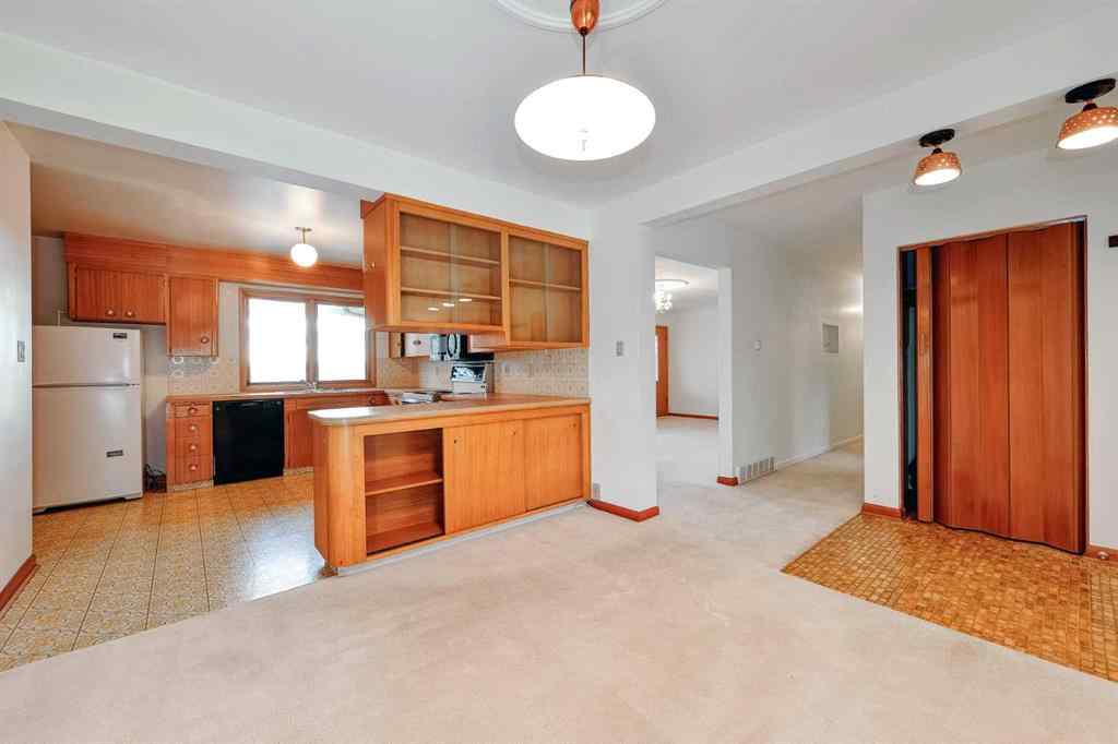 MLS® A2269461 - 1731 12 Avenue NW in Hounsfield Heights/Briar Hill Calgary, Residential