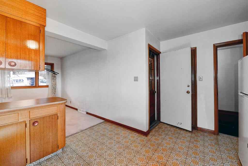 MLS® A2269461 - 1731 12 Avenue NW in Hounsfield Heights/Briar Hill Calgary, Residential