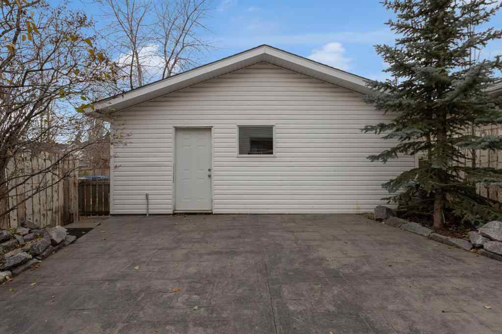 MLS® A2269464 - 230 Tuscany Valley Drive NW in Tuscany Calgary, Residential