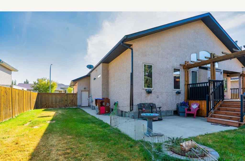 MLS® A2269465 - 6608 31 Avenue S in Enevold Camrose, Residential