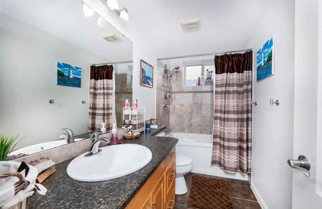 MLS® A2269465 - 6608 31 Avenue S in Enevold Camrose, Residential