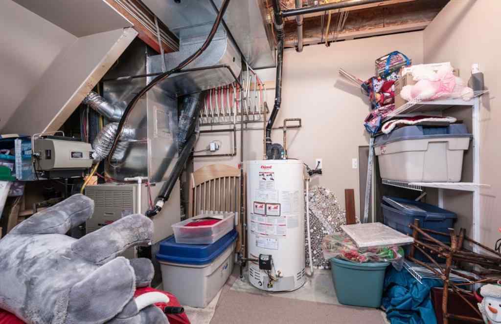 MLS® A2269465 - 6608 31 Avenue S in Enevold Camrose, Residential