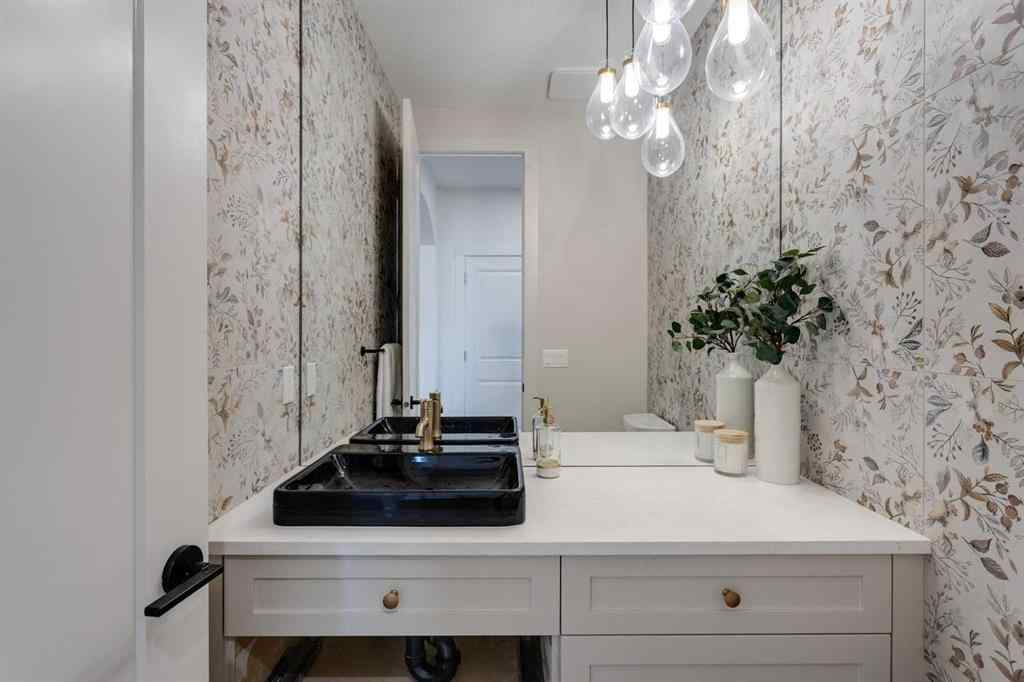 MLS® A2269470 - 46 Heritage Close  in Heritage Hills Cochrane, Residential