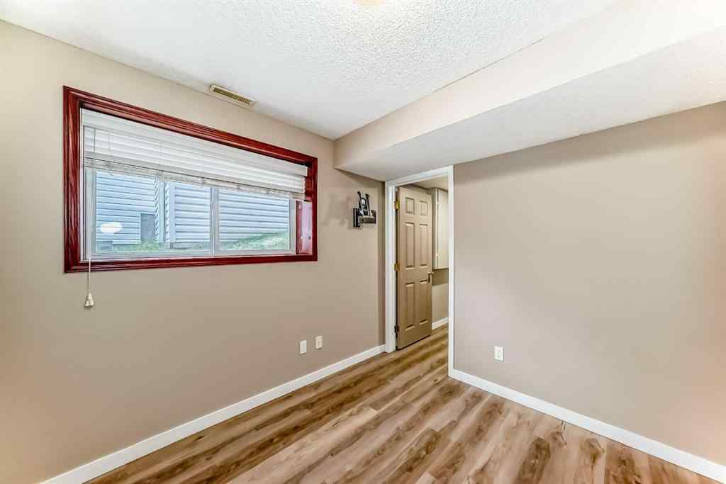 MLS&reg; # A2269474 - 25 Scotia Point NW in Scenic Acres Calgary, Residential Open Houses