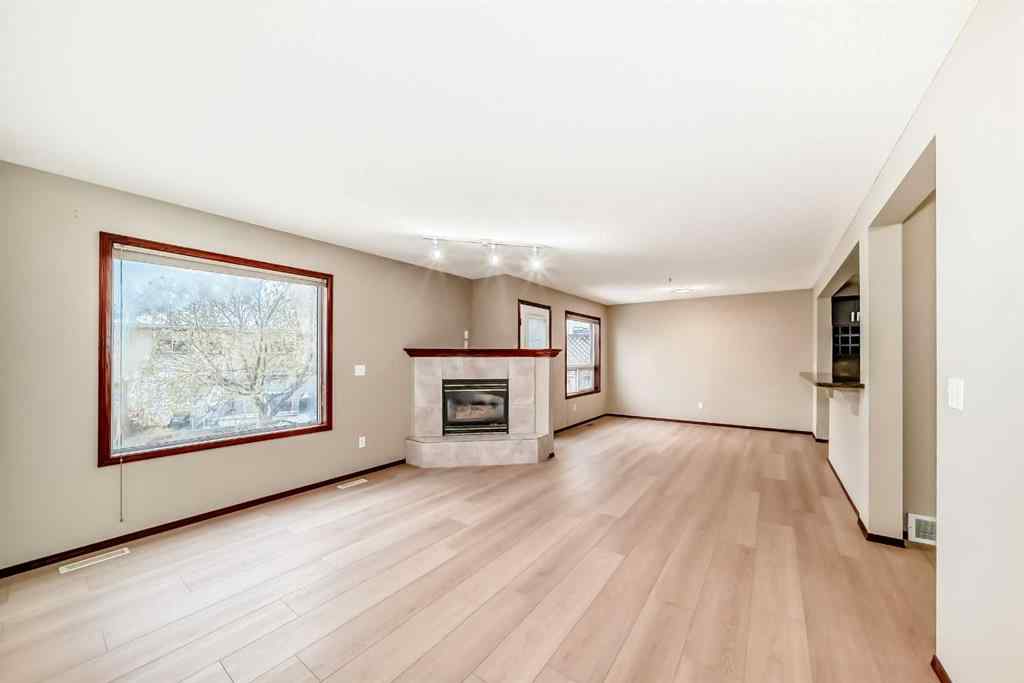 MLS&reg; # A2269474 - 25 Scotia Point NW in Scenic Acres Calgary, Residential Open Houses