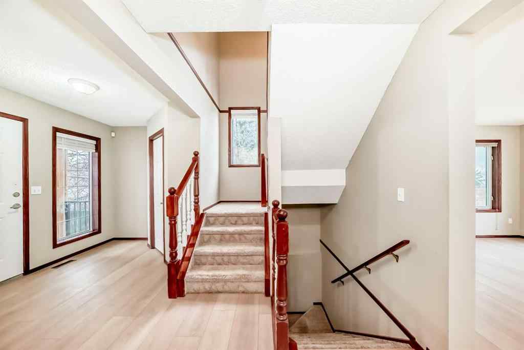 MLS&reg; # A2269474 - 25 Scotia Point NW in Scenic Acres Calgary, Residential Open Houses