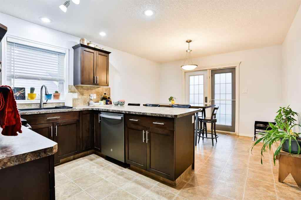 MLS&reg; # A2269477 - 273 Couleesprings Terrace S in Southgate Lethbridge, Residential Open Houses