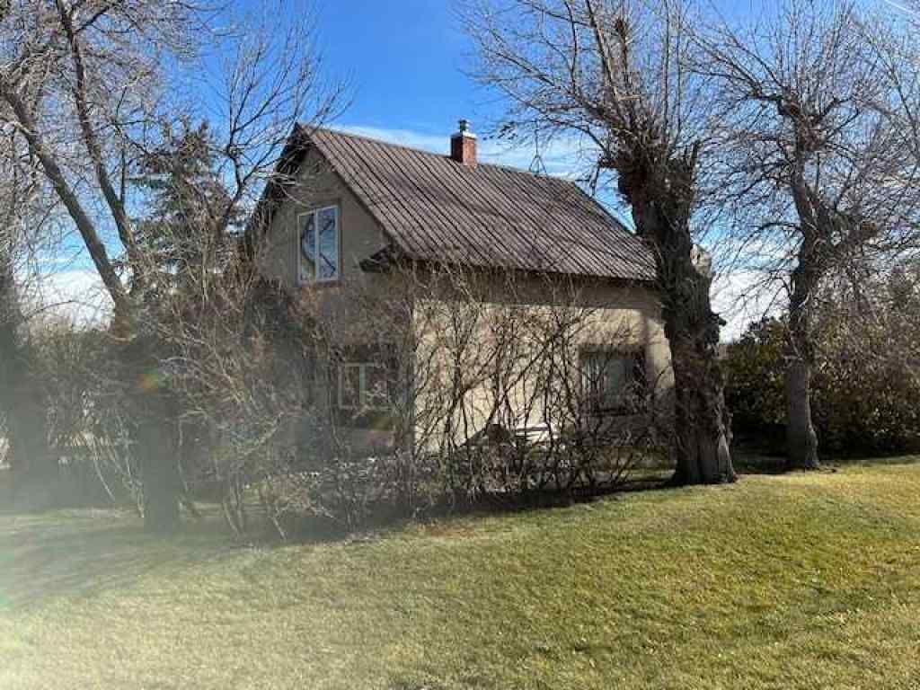MLS&reg; # A2269478 - 212S 2nd Street W in NONE Hill Spring, Residential Open Houses
