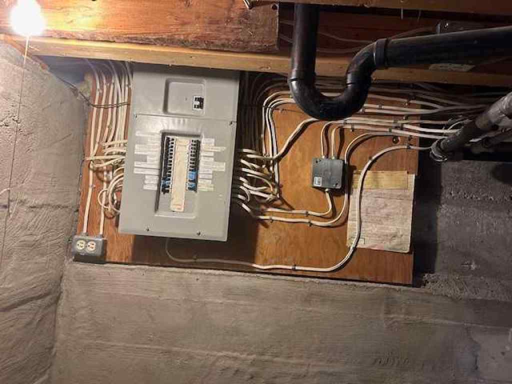 MLS&reg; # A2269478 - 212S 2nd Street W in NONE Hill Spring, Residential Open Houses